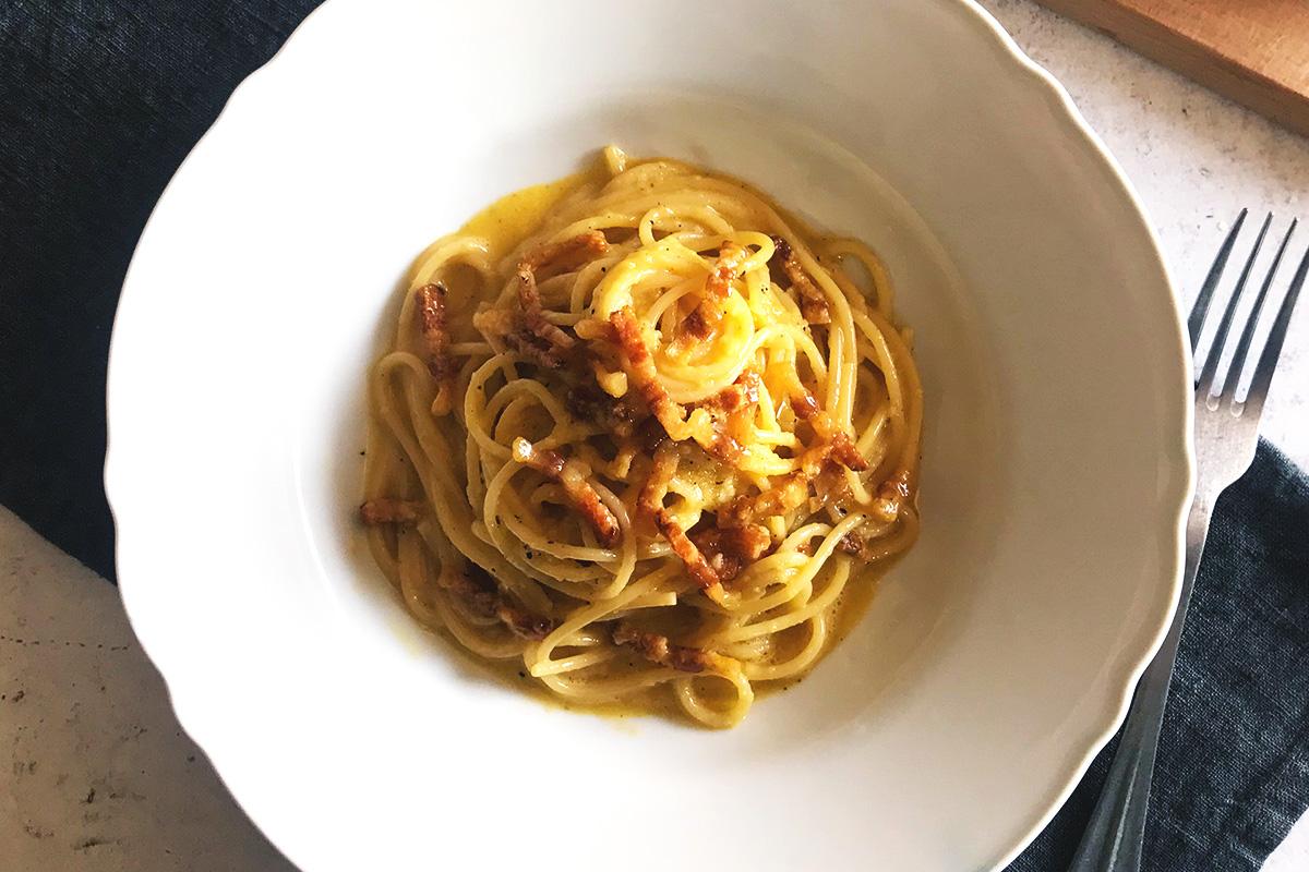 Un plato de pasta a la carbonara