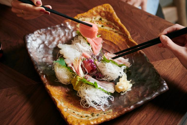 Plato japonés Kintsugi Barcelona