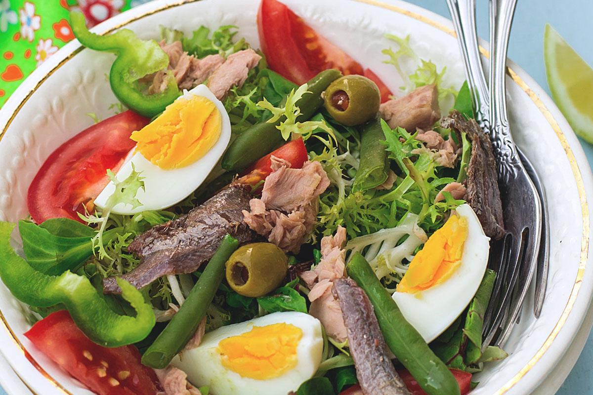 Ensalada niçoise o nizarda